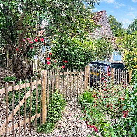 Blacksmiths Cottages Stiffkey Exterior photo